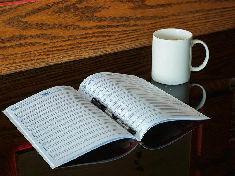 How to Journal for Clarity and Focus: A Simple Guide